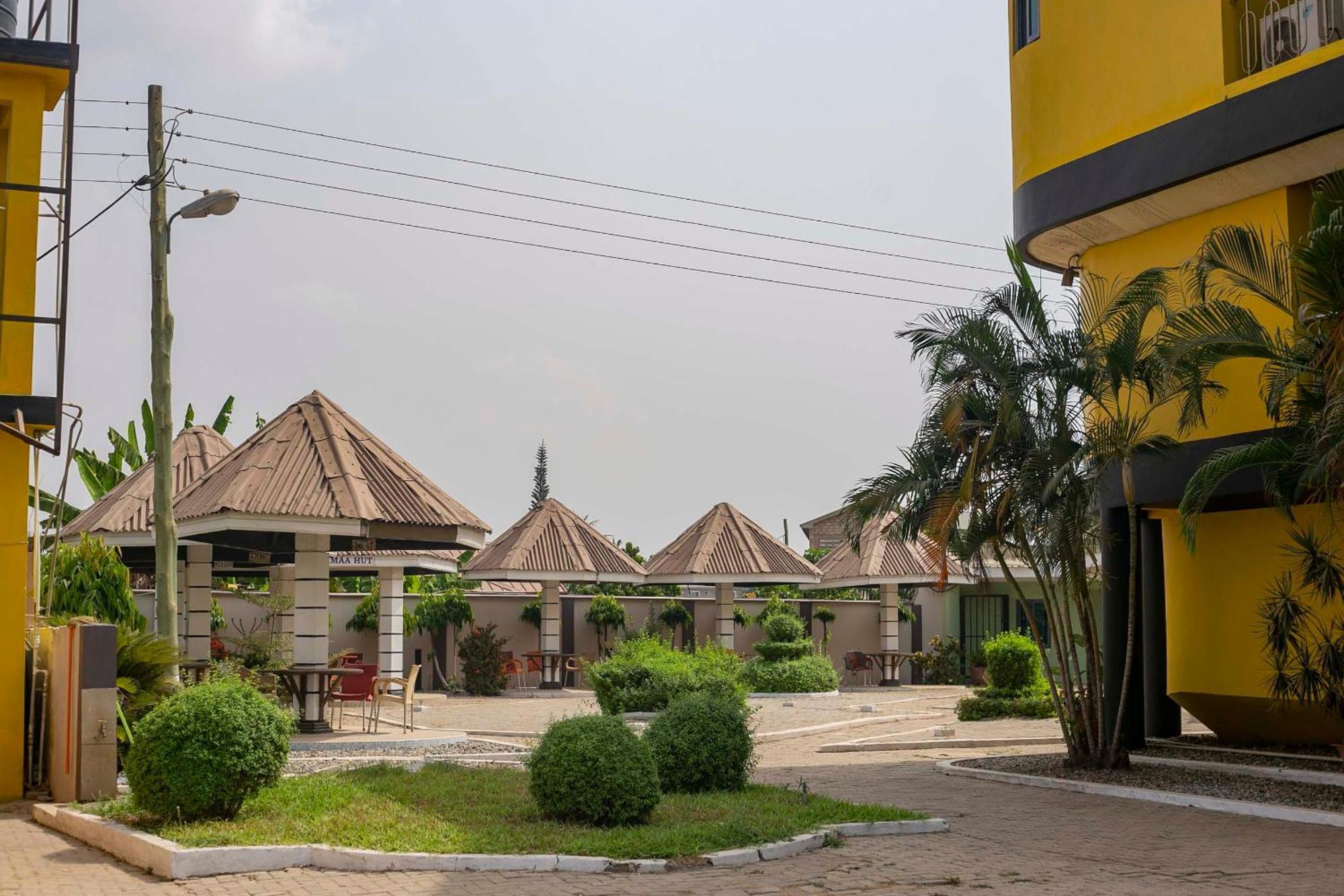 Brookvale Hotel Weija Kültér fotó