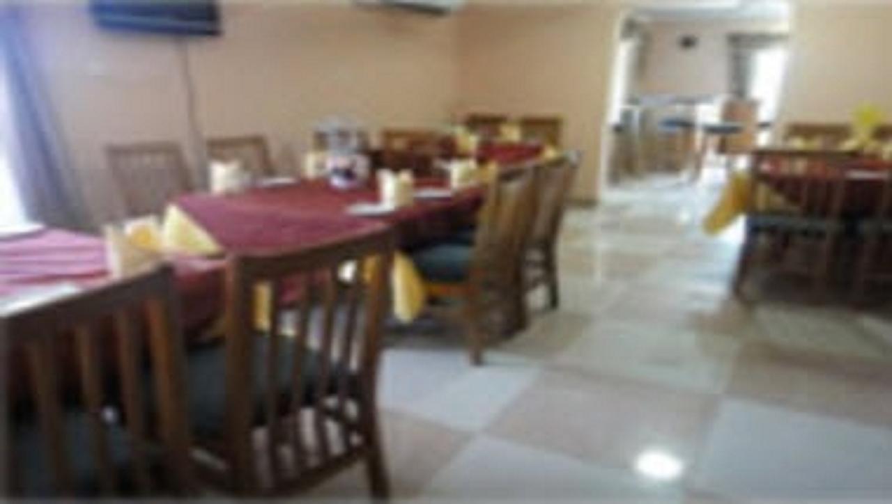 Brookvale Hotel Weija Kültér fotó